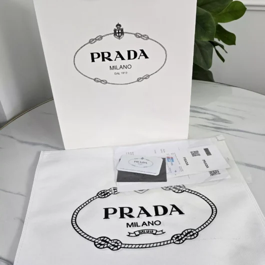 Пакет+пильник+документи маленький Prada