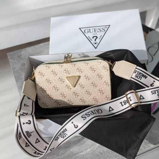 Сумочка Guess кросс-боді міні лого молочний