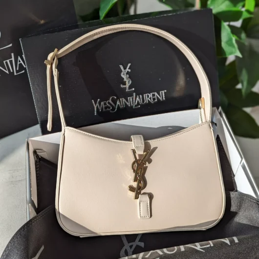 Сумка Yves Saint Laurent молочний