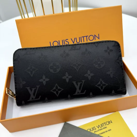 Гаманець унісекс Louis Vuitton LUX  чорний нейлон