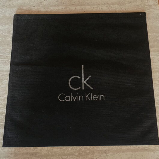 Пильовик Calvin Klein маленький