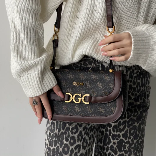 Сумка Guess через плече LUX коричневий