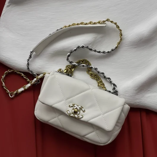 Сумка Сhanel 19 Flap Bag білий