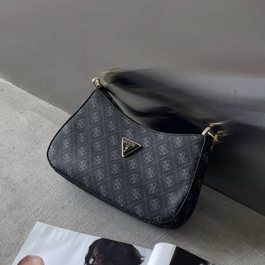 Сумка жіноча Guess Noelle багет 2 в 1 чорний