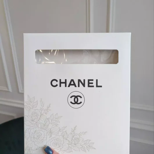 Коробка для палантина Chanel