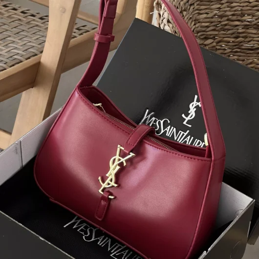 Сумка Saint Laurent Le 5 à 7 червоний