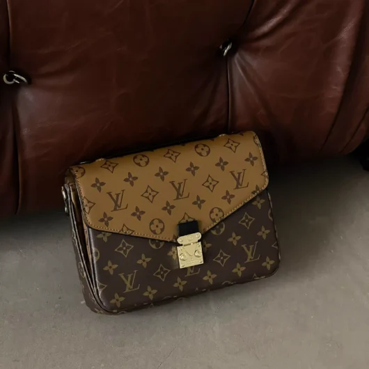 Сумка Louis Vuitton Pochette Metis Medium size моногам