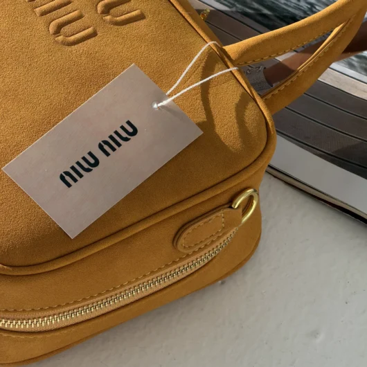 Сумка Miu Miu Top-Handle Bag замша бежева
