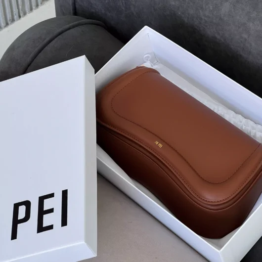 Сумка багет JW PEI коричневий
