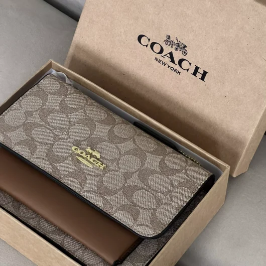 Жіноча сумочка Coach Mini Klare Crossbody бежевий