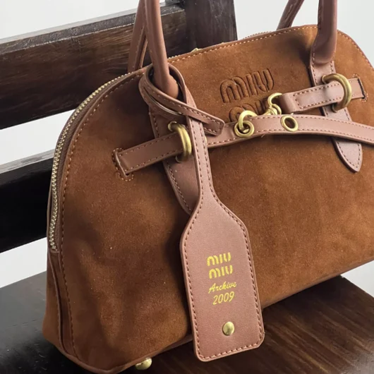 Сумка Miu Miu Aventure Nappa Suede карамель