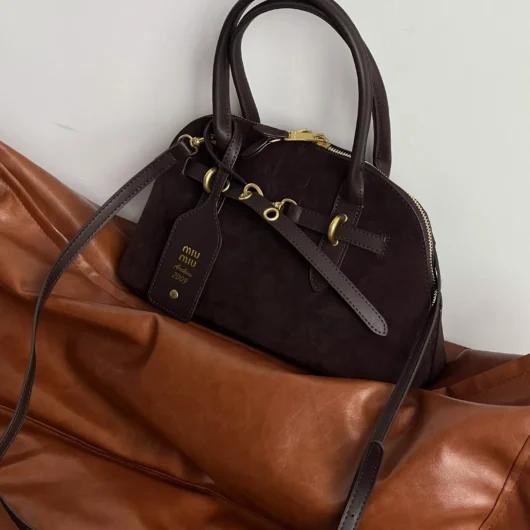 Сумка Miu Miu Aventure Nappa Suede шоколад