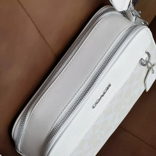Сумка Coach Graham Crossbody білий