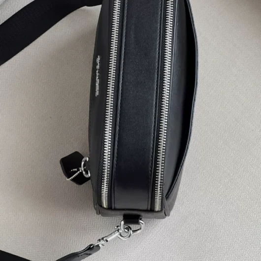 Сумка Coach Graham Crossbody коричневий