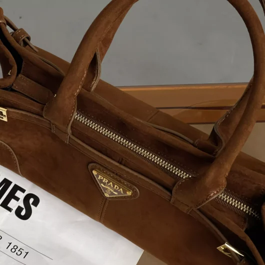 Сумка Prada Medium Suede Tote Bag карамель