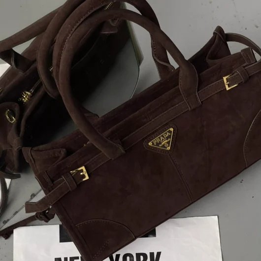 Сумка Prada Medium Suede Tote Bag шоколад