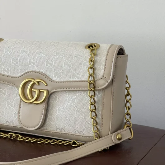 Сумка Gucci Marmont молочний