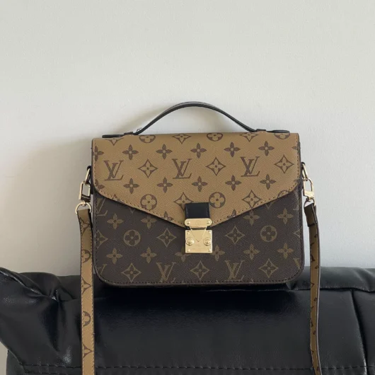Сумка Louis Vuitton Pochette LUX Medium size моногам