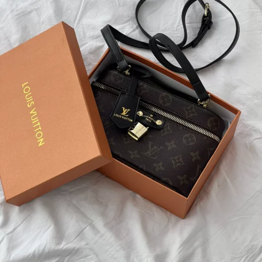 Сумка Louis Vuitton Classic Lambskin LUX — без цепочки коричневий