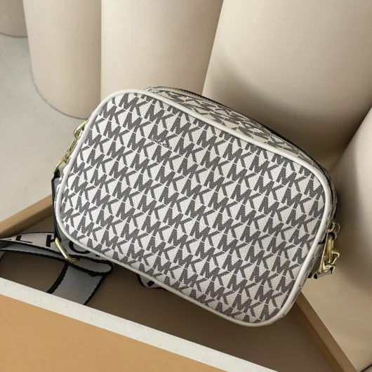Сумка кросс-боді Michael Kors BODI білий