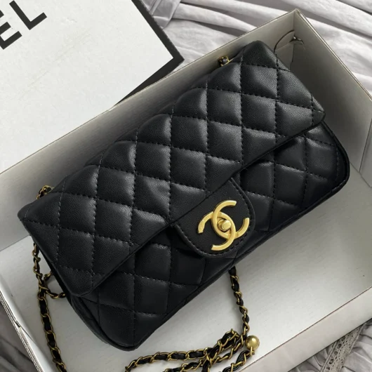 Chanel Small Classic Flap Bag — ЛЮКСОВА ЯКІСТЬ чорний