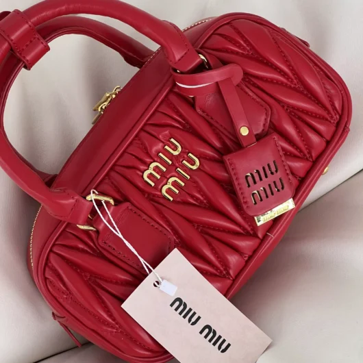 Жіноча сумка Miu Miu Arcadie Matelassé Nappa Leather Bag  Premium червоний