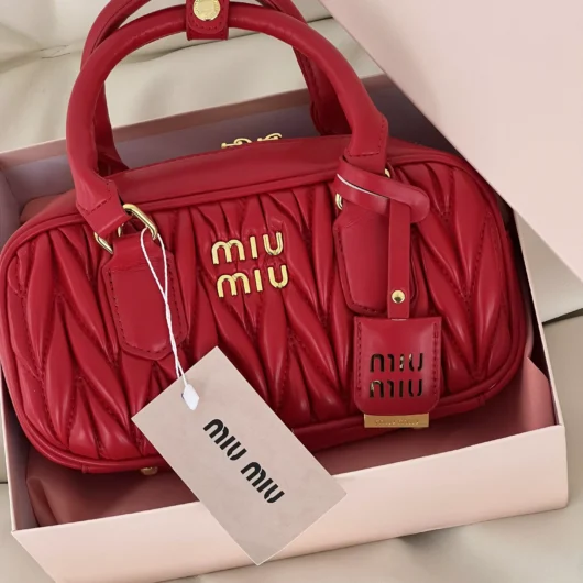 Жіноча сумка Miu Miu Arcadie Matelassé Nappa Leather Bag  Premium червоний