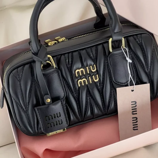 Жіноча сумка Miu Miu Arcadie Matelassé Nappa Leather Bag  Premium чорний