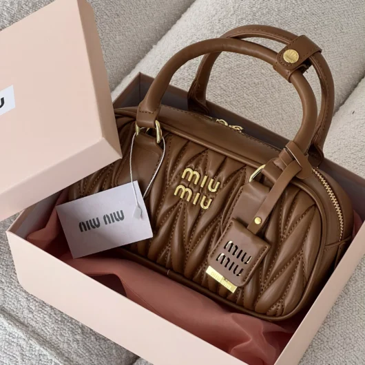 Жіноча сумка Miu Miu Arcadie Matelassé Nappa Leather Bag  Premium коричневий