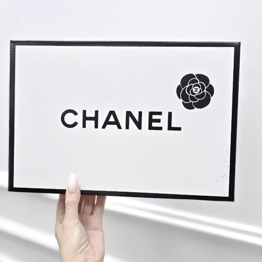 Коробка Chanel маленька