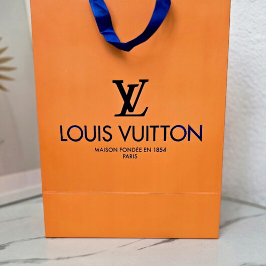 Пакет маленький маленький Louis Vuitton