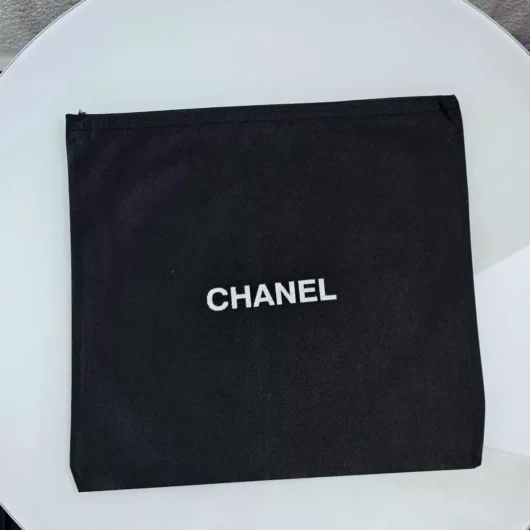 Пильовик Chanel маленький