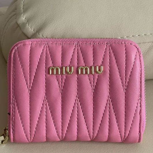 Гаманець Miu Miu стеганий Small малиновий