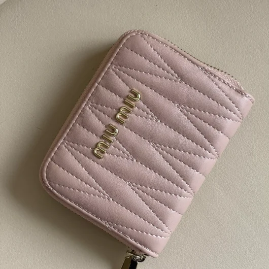 Гаманець Miu Miu стеганий Small size пудровий