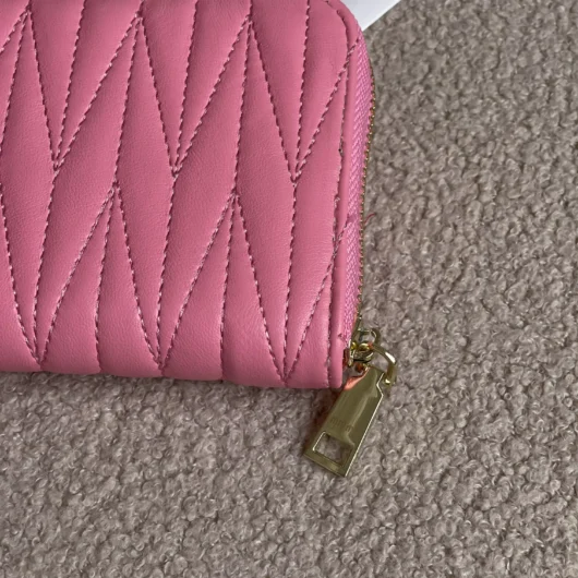 Гаманець Miu Miu стеганий Big size малиновий