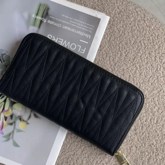 Гаманець Miu Miu стеганий Big size чорний