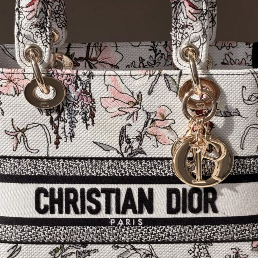 Жіноча сумка Christian Dior Lady D-Lite білий з квітами