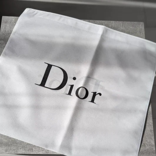 Пильовик великий Dior