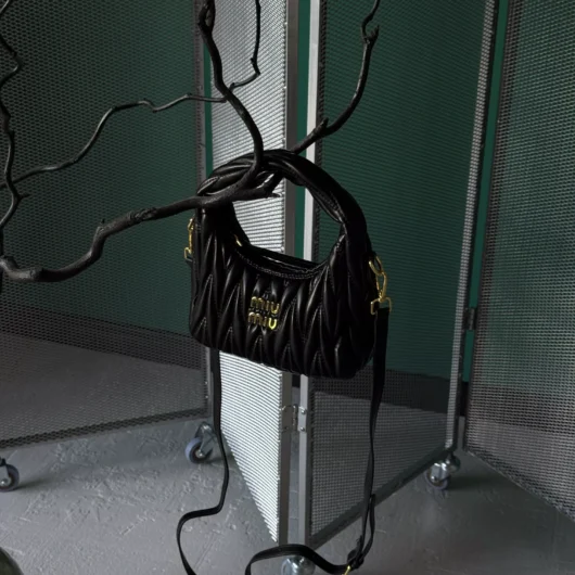 Сумка MIU MIU Wonder Matelasse Leather Hobo чорний