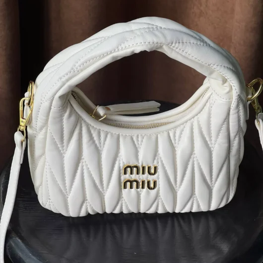 Сумка MIU MIU Wonder Matelasse Leather Hobo молочний