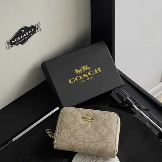Гаманець Coach mini молочний