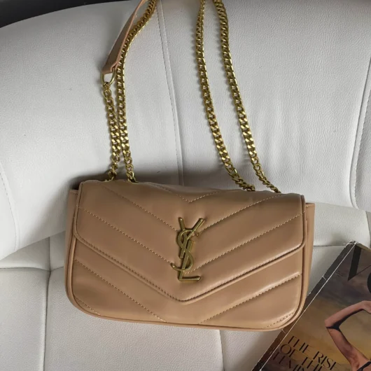 Жіноча сумка Yves Saint Laurent Loulou leather bag Medium size бежевий