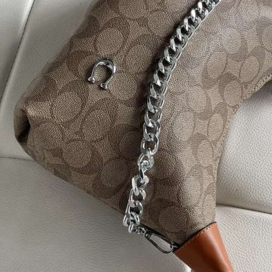 Сумка Coach  Juliet Shoulder Bag коричнево-бежевий