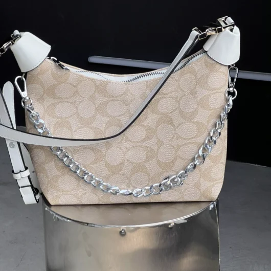 Сумка Coach  Juliet Shoulder Bag біло-бежевий