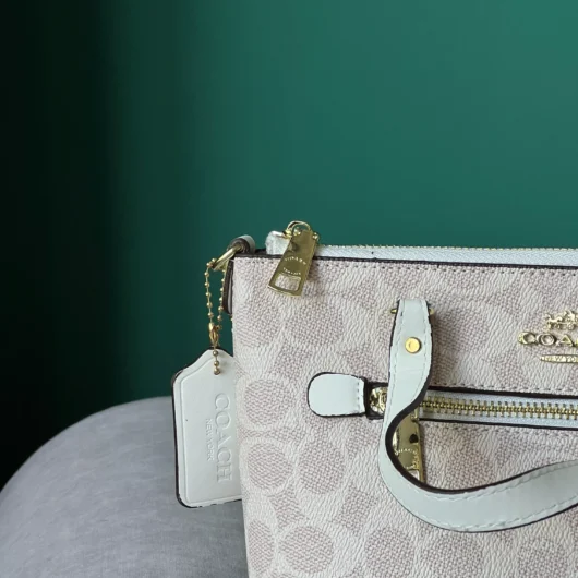 Сумка COACH Mini Gallery Crossbody білий