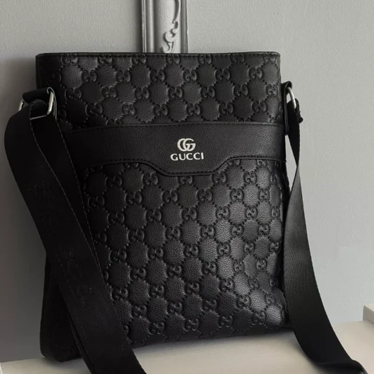 Сумка чоловіча месенджер через плече стеганий Gucci