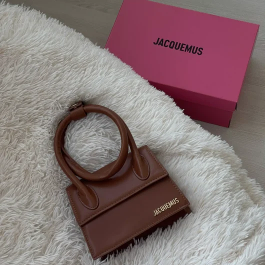 Сумка Jacquemus Premium Classic коричневий