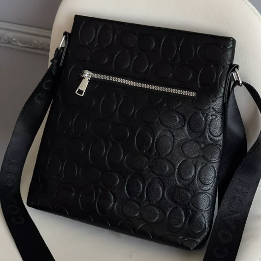 Сумка чоловіча месенджер через плече стеганий Coach
