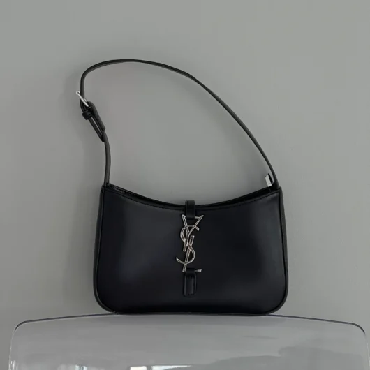 Сумка  Yves Saint Laurent Le 5 A 7 гладкий чорний срібло