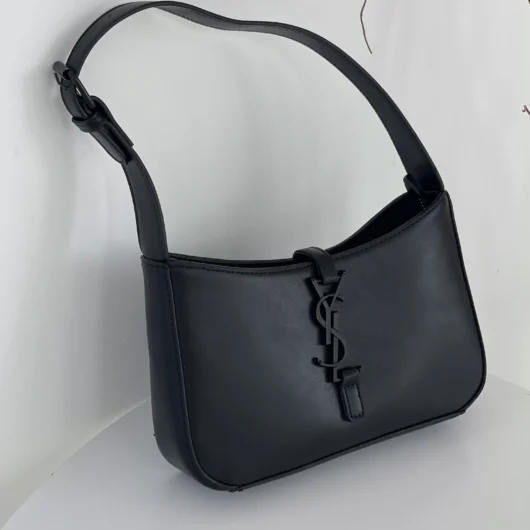 Сумка  Yves Saint Laurent Le 5 A 7 гладкий чорний матовий